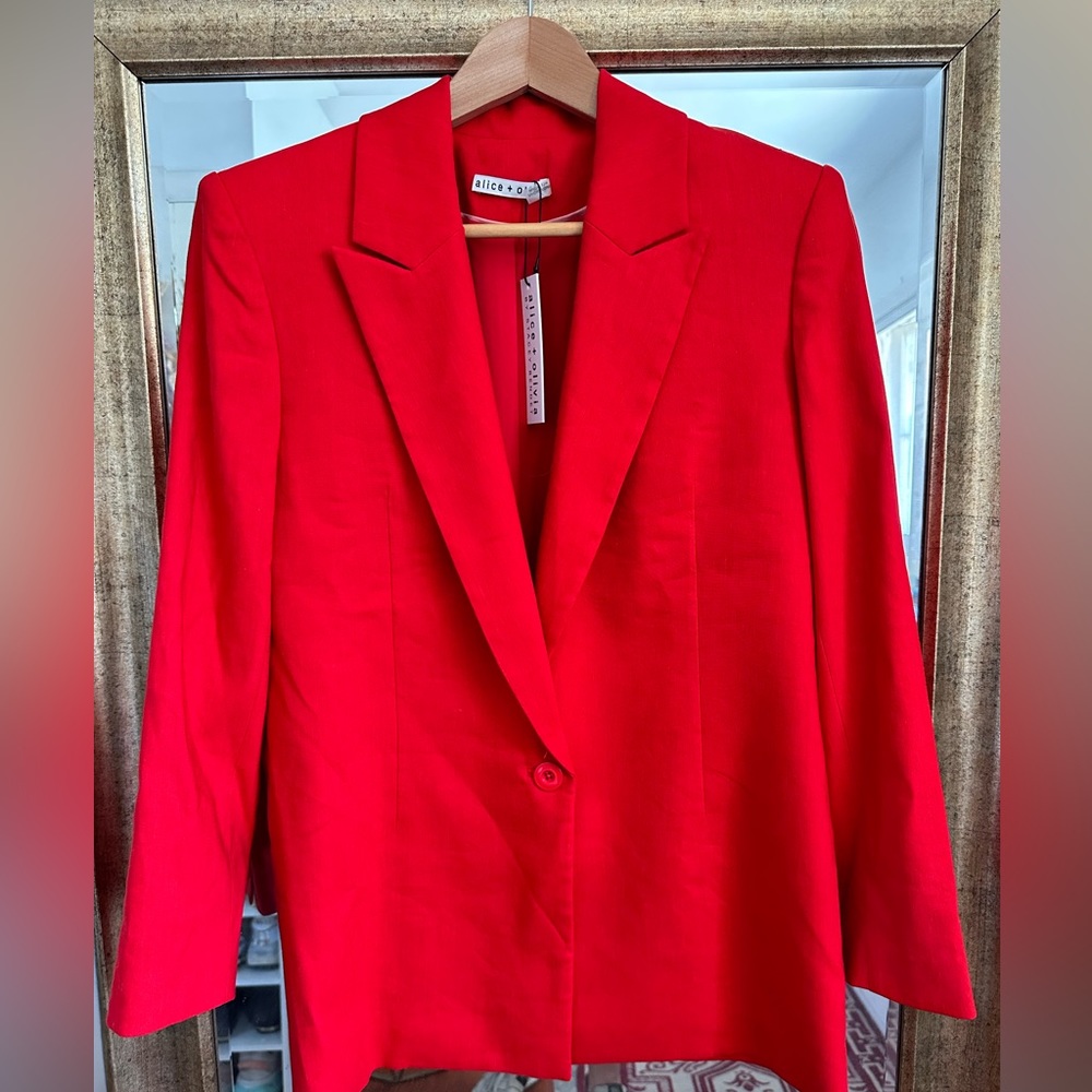 *NWT* Alice + Olivia Red Blazer